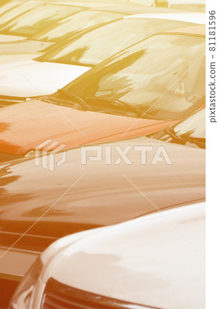 Roofs of several cars. A lot of cars stand close at rush hour 81181596