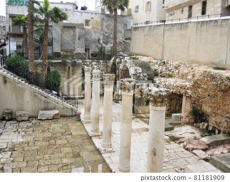 Jewish Quarter in Jerusalem, Sanctuary Jewish Quarter in Jerusalem, Sanctuary 81181909
