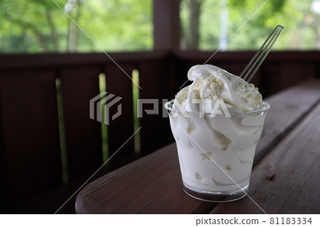 Cheese soft serve Cheese soft serve 81183334