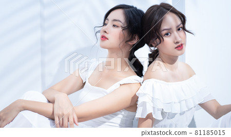 Two Women beauty 81185015