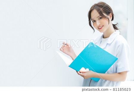 Asian doctor 81185023