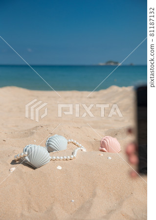 Beach 81187132