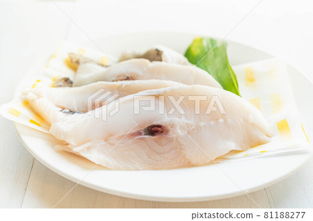 Flatfish fillet, greenland halibut Flatfish fillet, greenland halibut 81188277