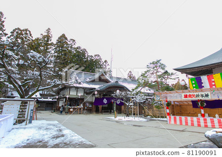 岩手縣世界遺產地，冬天的中尊寺，正殿 81190091