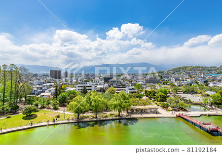 長野縣松本市從松本城的天守閣看松本市街景（向西） 81192184