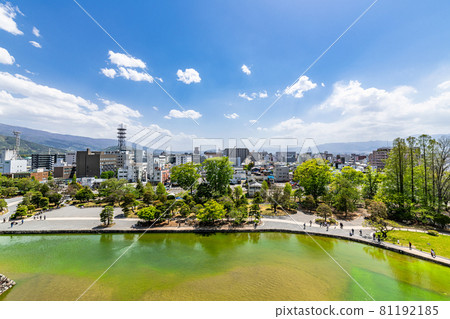 長野縣松本市從松本城天守閣看松本市街景（南方向） 81192185