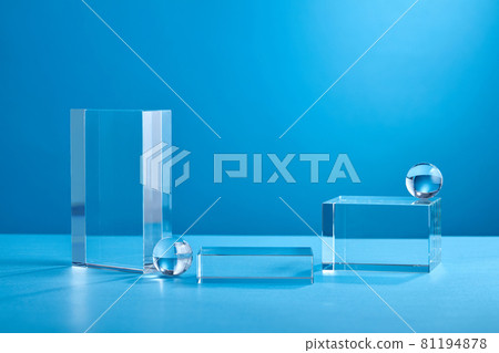 Product display podium crystal on blue background Product display podium crystal on blue background 81194878