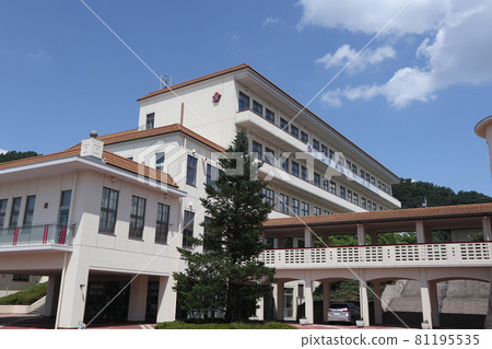 Yamanashi Eiwa Junior High School High School 81195535