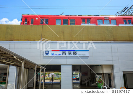 Meitetsu train stopped at Nishio Station in Nishio City 81197417