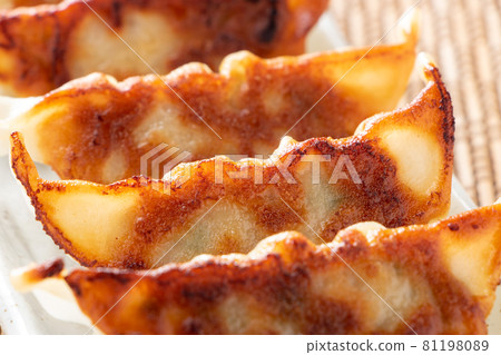 Grilled dumplings. 81198089