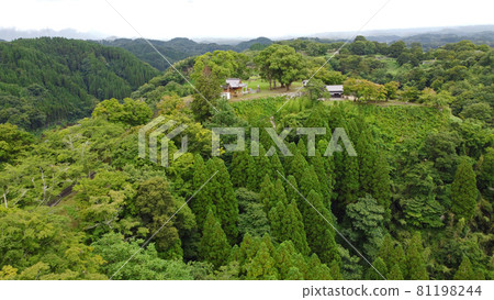 無人機鳥瞰竹田市岡城遺址“本丸遺址” 81198244