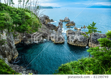 Ogama Hanzo Water intake on the Karakuwa Peninsula in Sanriku Fukko National Park 81199749