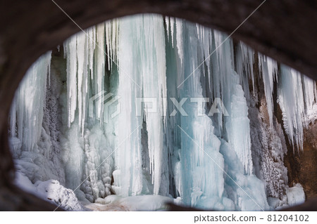Shichijo Otaki icefall 81204102