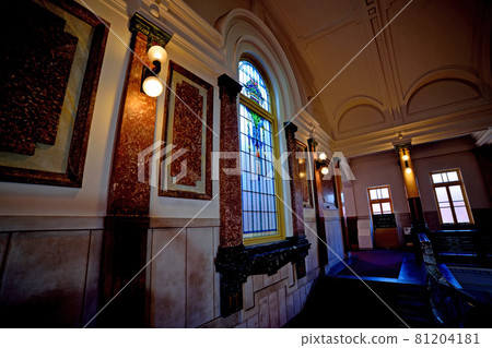 Central staircase of the former Nagoya Court of Appeal Building Central staircase of the former Nagoya Court of Appeal Building 81204181