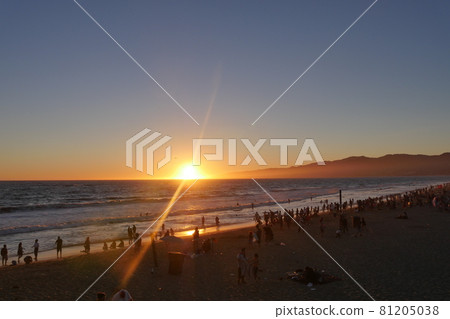Sunset at Venice beach Sunset at Venice beach 81205038