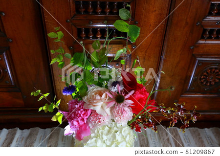 flower arrangement flower arrangement 81209867