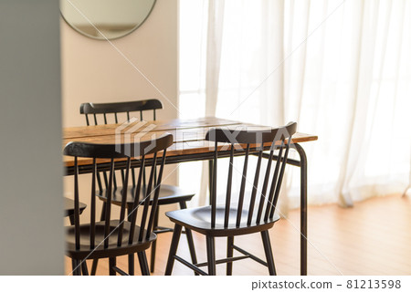 Fashionable house interior 81213598