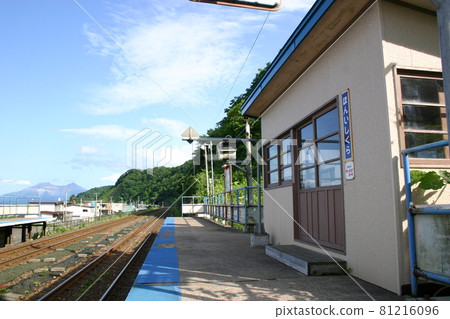 Hakodate Main Line Hon-Ishikura Station 81216096