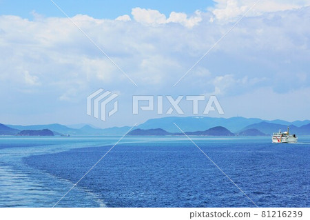 小豆島附近的瀨戶內海 小豆島附近的瀨戶內海 81216239