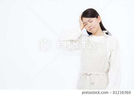 三十多歲的家庭主婦頭痛 三十多歲的家庭主婦頭痛 81216360
