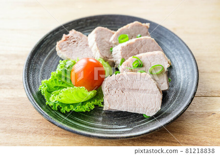 Boiled pork thigh with low calorie possum 81218838