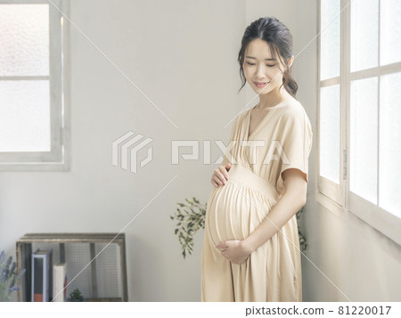Pregnant woman image maternity photo Pregnant woman image maternity photo 81220017