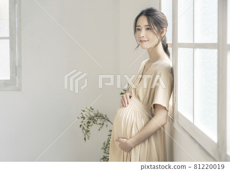 Pregnant woman image maternity photo Pregnant woman image maternity photo 81220019