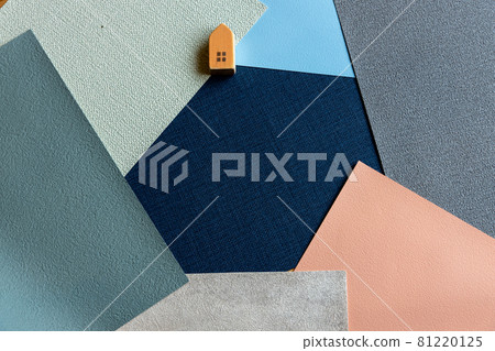 Small house and wallpaper sample Small house and wallpaper sample 81220125