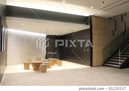 STAND (meeting space) on the 1st floor of Haneda Innovation City STAND (meeting space) on the 1st floor of Haneda Innovation City 81220137