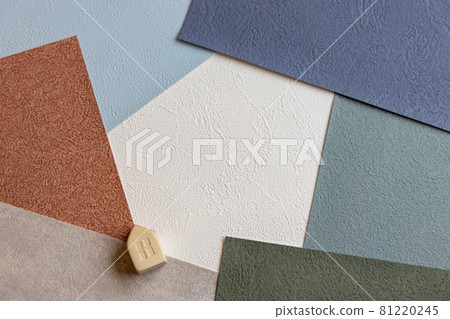 小房子和牆紙樣品 81220245