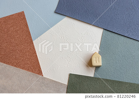 Small house and wallpaper sample 81220246