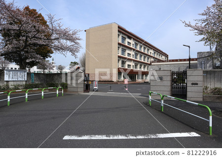 Seibi Gakuen Main Gate 81222916