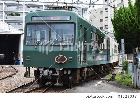 停在車站的睿山電鐵700系列 81223038