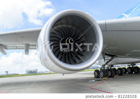 噴氣發動機 81228328