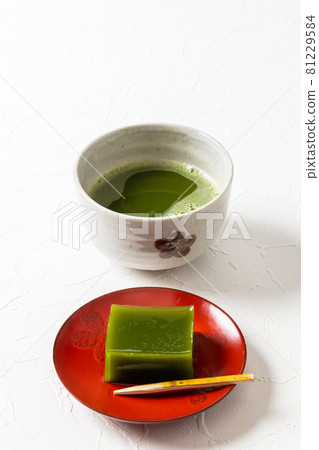 Matcha green tea sweets traditional Japanese Sweet taste desert 81229584