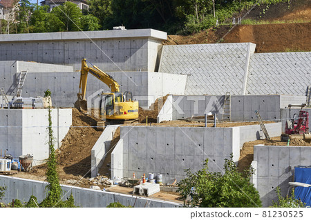 斜坡住宅用地開發工地 斜坡住宅用地開發工地 81230525