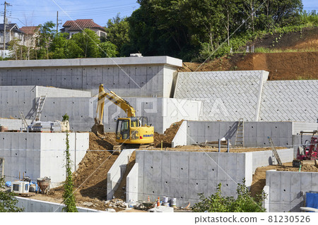 斜坡住宅用地開發工地 斜坡住宅用地開發工地 81230526