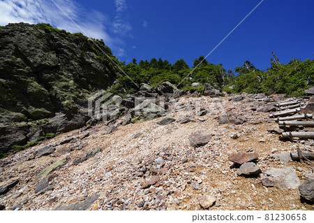 Nagano Prefecture Shiga Kogen Onuma Pond to Mt. Akaishi Hiking A galley near the summit of Mt. Akaishi Nagano Prefecture Shiga Kogen Onuma Pond to Mt. Akaishi Hiking A galley near the summit of Mt. Akaishi 81230658