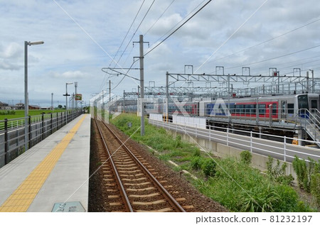 農村的車站 農村的車站 81232197