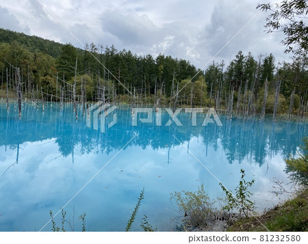Blue pond Blue pond 81232580