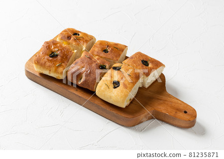 意大利麵包focaccia意大利麵包(Focaccia) 意大利麵包focaccia意大利麵包(Focaccia) 81235871