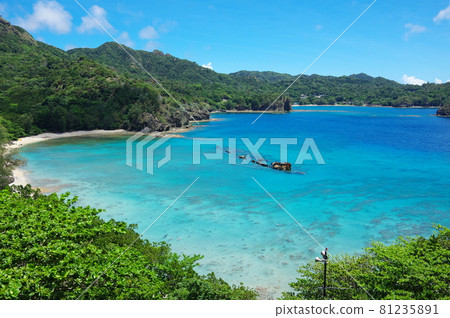 父島/堺浦海灘沉船(濱江丸)【東京小笠原村】 父島/堺浦海灘沉船(濱江丸)【東京小笠原村】 81235891