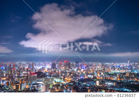 《Osaka Prefecture》 Night view and moonlight in central Osaka 81236837