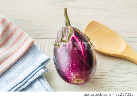 Italian eggplant Rossa Bianco Italian eggplant Rossa Bianco 81237322