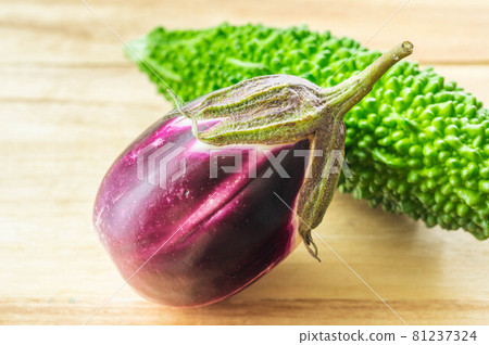 Italian eggplant Rossa Bianco Italian eggplant Rossa Bianco 81237324