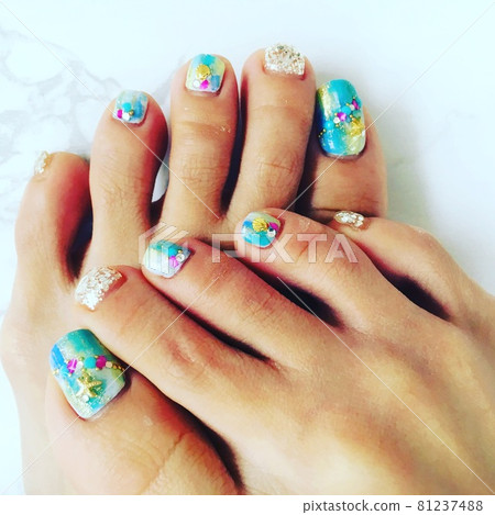 Cool summer foot nails from your feet Cool summer foot nails from your feet 81237488