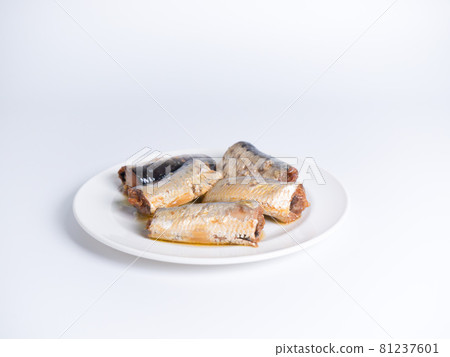 水煮沙丁魚 81237601