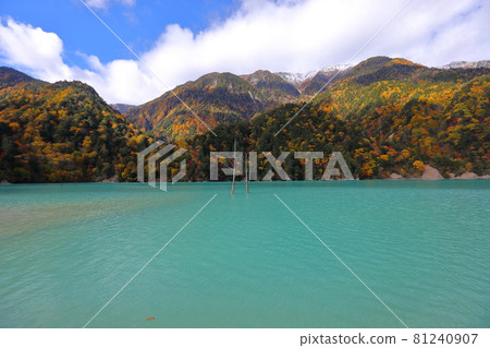 長野縣大町市Taira Takase Iri 綠松石高瀨壩調整湖和秋葉 長野縣大町市Taira Takase Iri 綠松石高瀨壩調整湖和秋葉 81240907