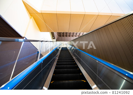 Escalator Escalator 81241092