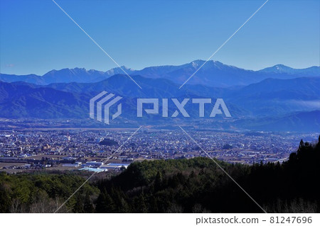 Winter old castle park The cityscape of the Southern Alps and Komagane from the Akatsuki Tower Winter old castle park The cityscape of the Southern Alps and Komagane from the Akatsuki Tower 81247696